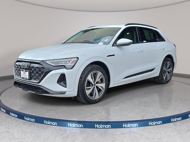 2024 Audi Q8 e-tron