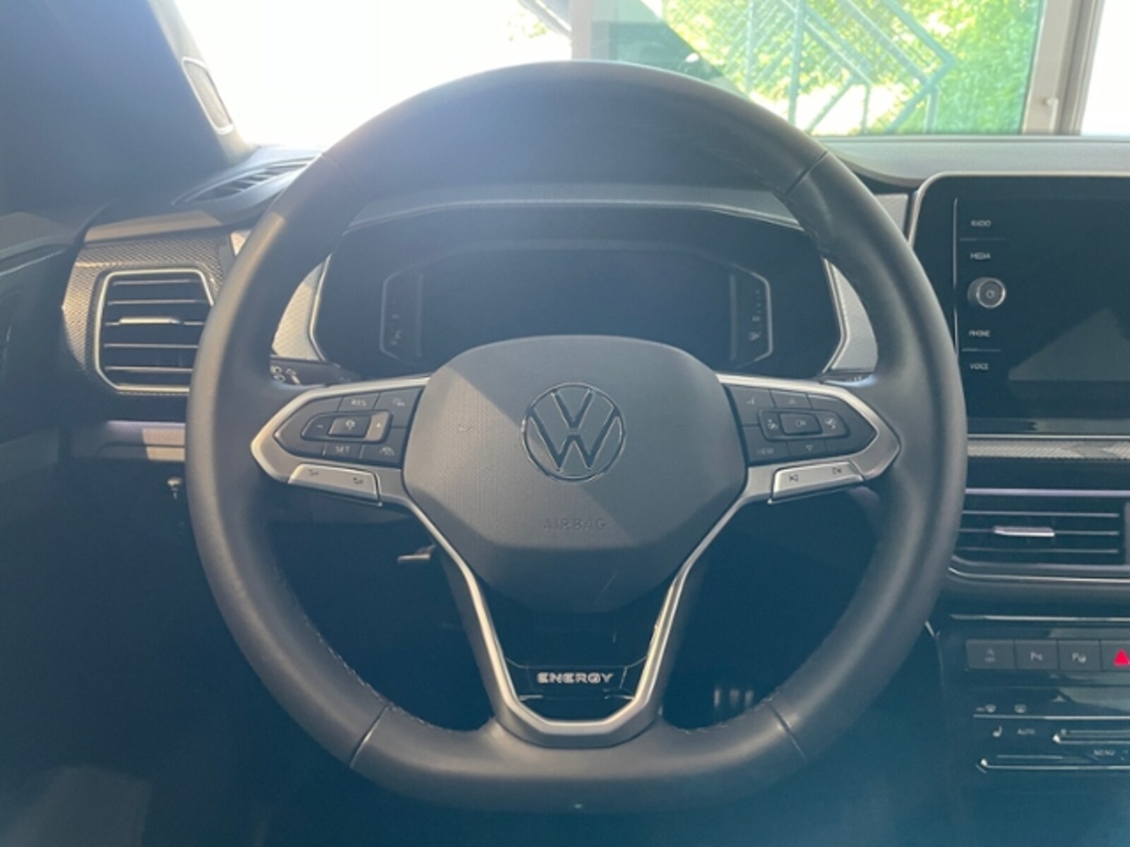 Volkswagen T-Cross – Bild 9
