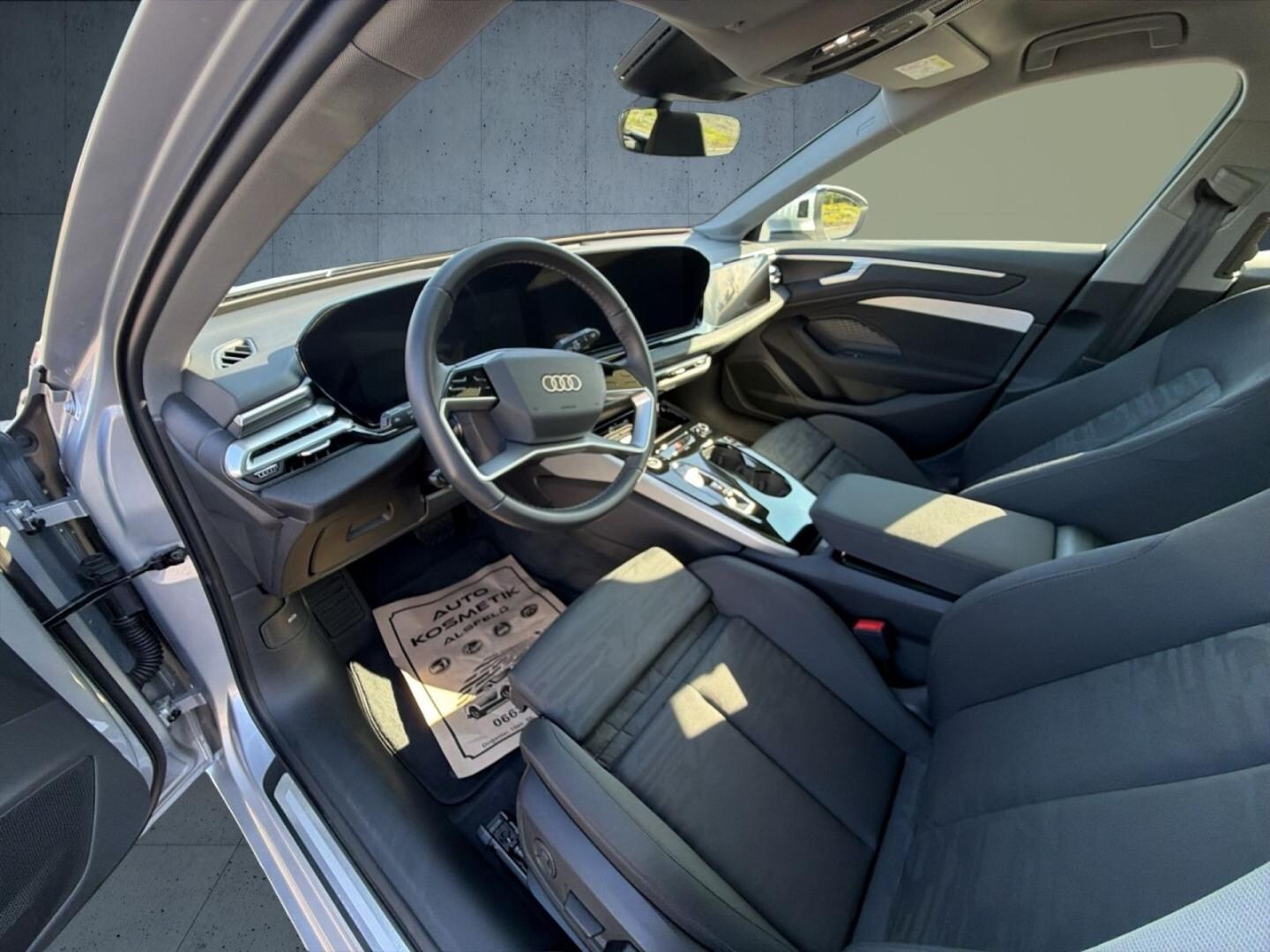 Bild über Audi A6 Avant TFSI 150 kW S tronic - für weitere Informationen kontaktieren Sie den Audi Partner