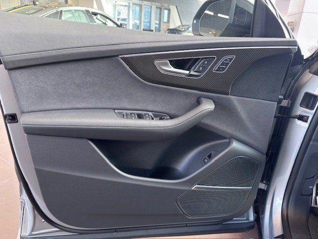2026 Audi RS Q8 Base - Photo 12