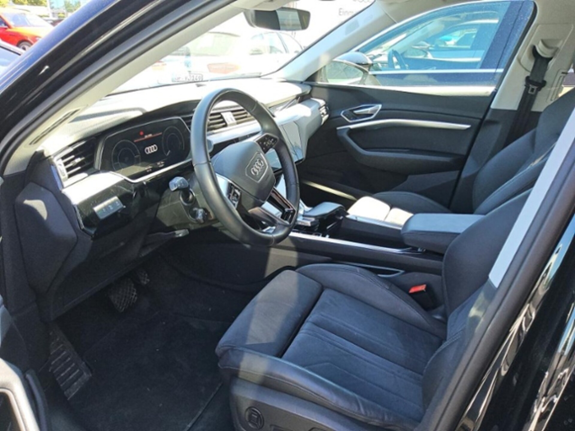Audi e-tron advanced