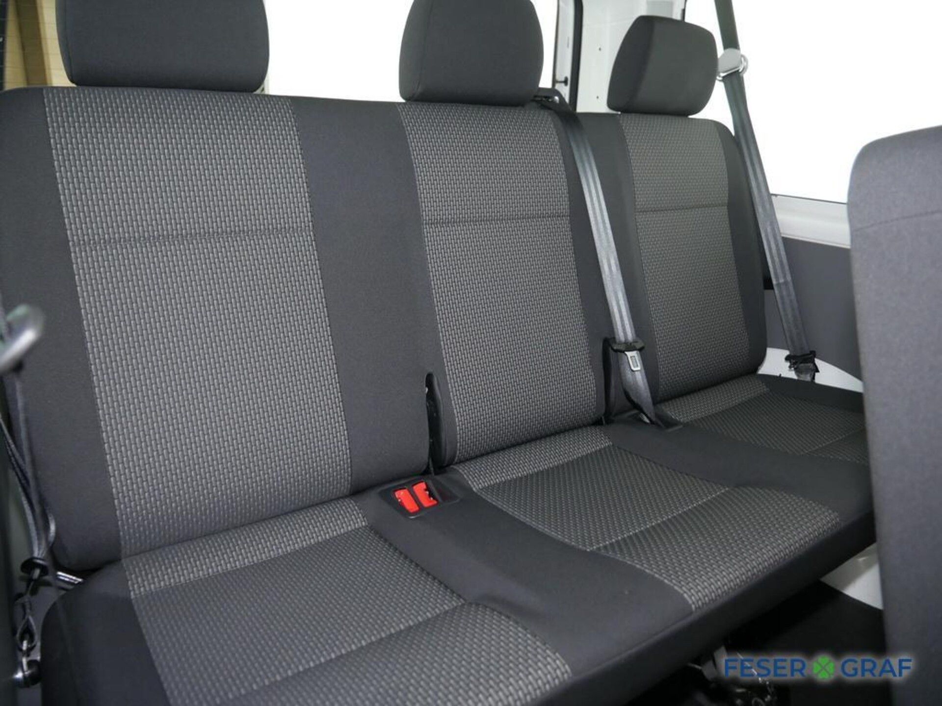 Volkswagen T6.1 Transporter Kombi kurzer Radstand