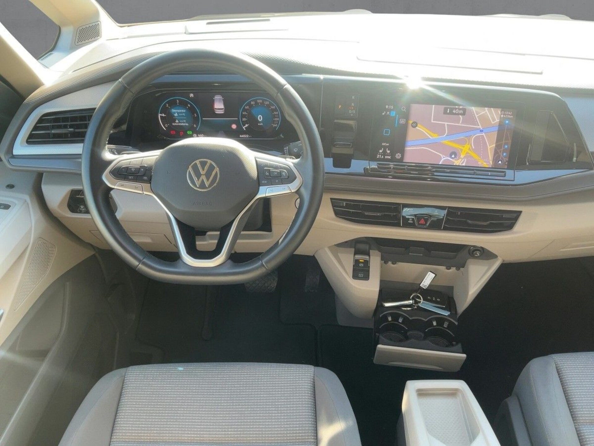 Volkswagen Multivan Basis-Modell
