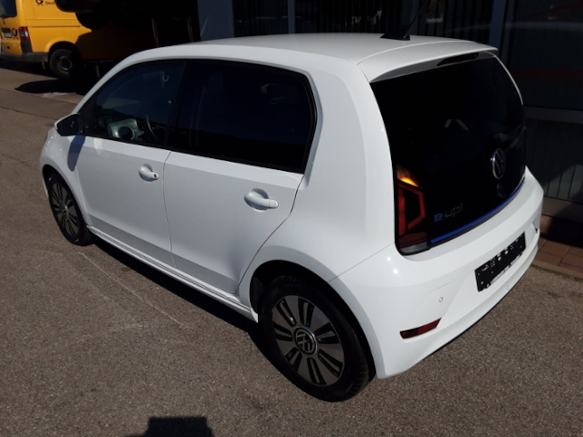 Volkswagen e-up! Style "Plus"
