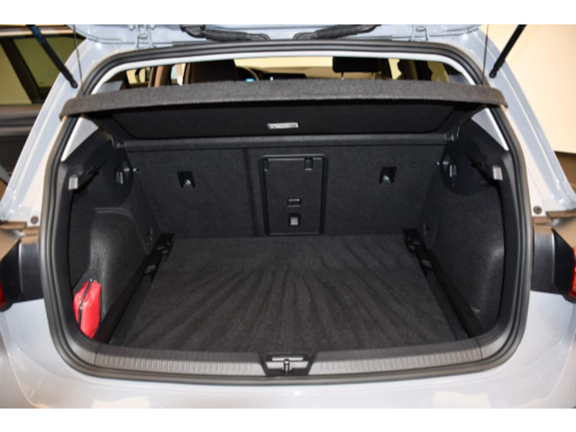 Volkswagen Golf United