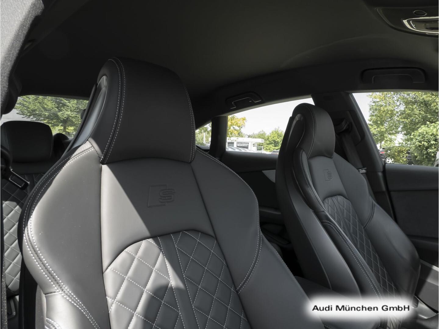 Bild über - für weitere Informationen kontaktieren Sie den Audi Partner