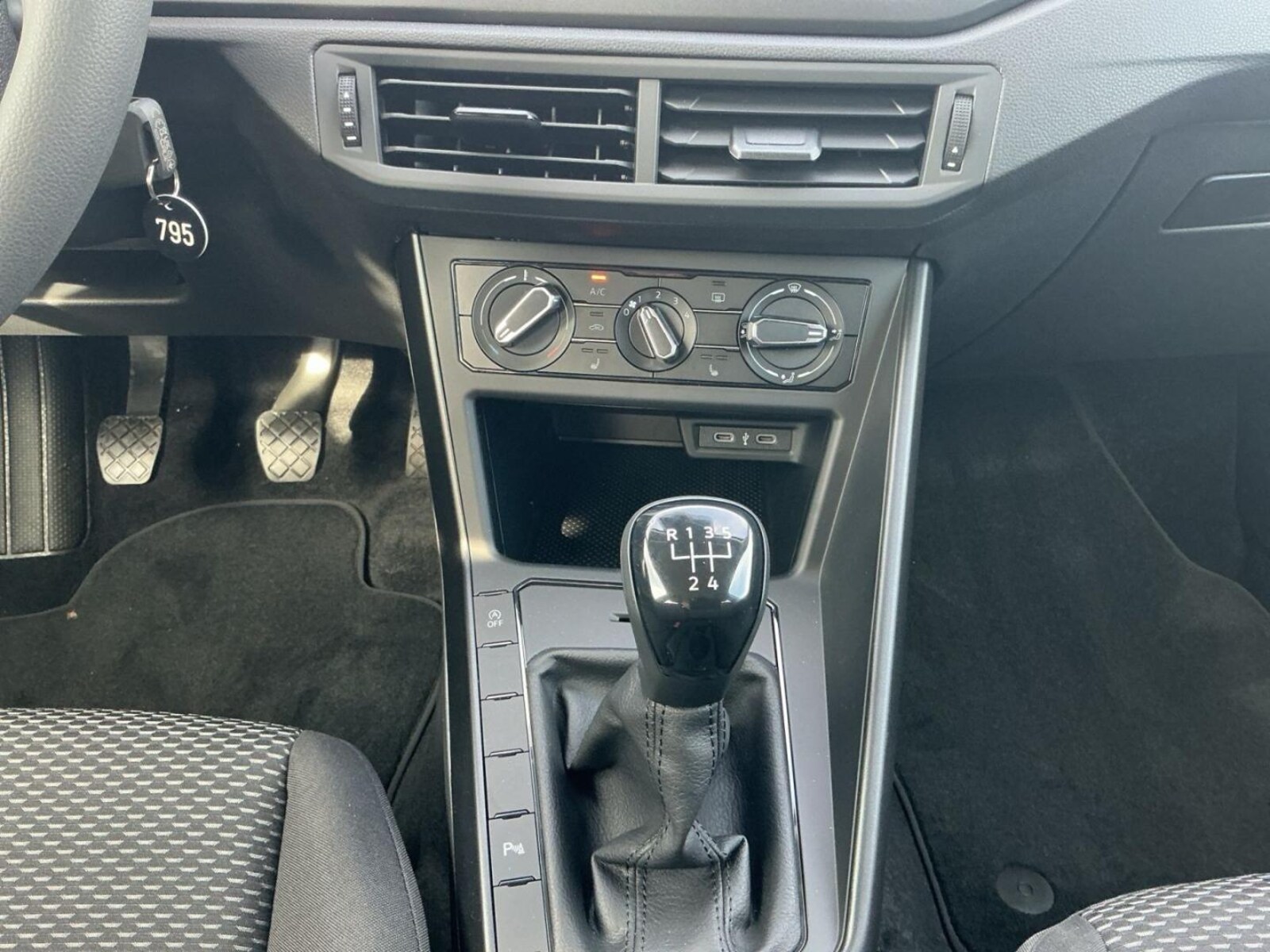 Volkswagen Polo – Bild 11