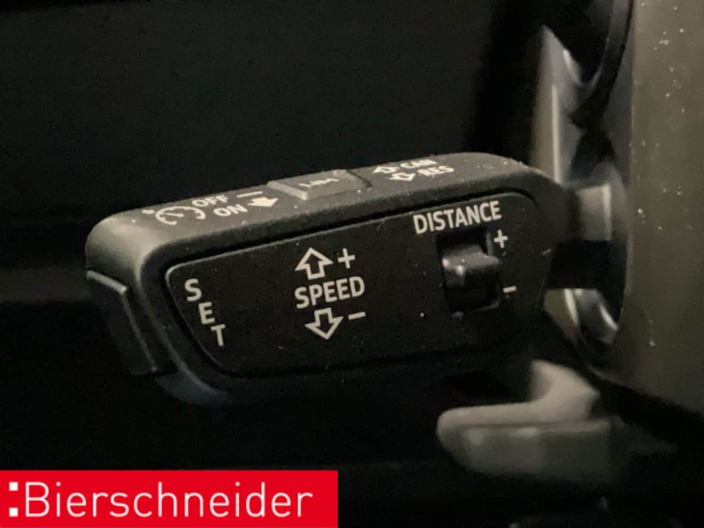 Bild über Audi Q8 e-tron S line 55 e-tron quattro - für weitere Informationen kontaktieren Sie den Audi Partner