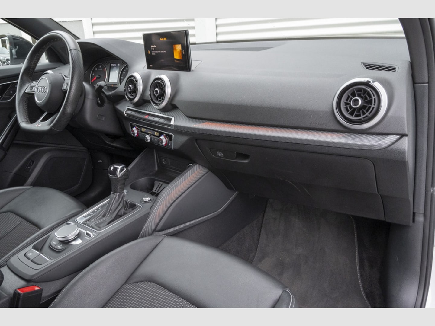 Bild über Audi Q2 S line 30 TDI S tronic - für weitere Informationen kontaktieren Sie den Audi Partner