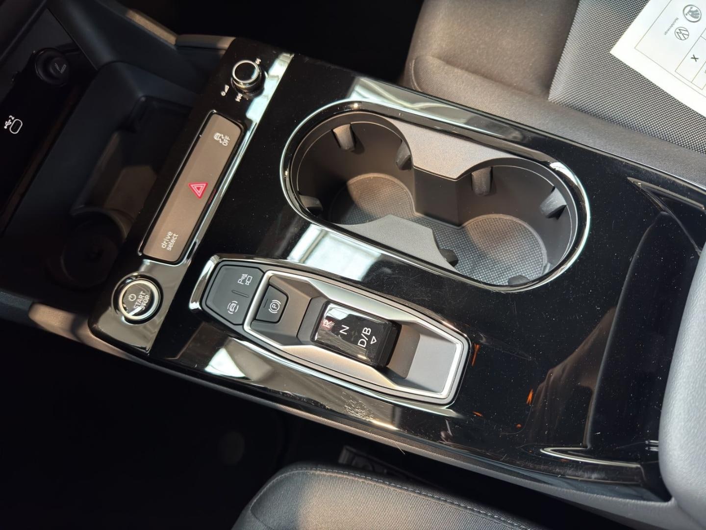 Bild über Audi A6 Avant e-tron e-tron - für weitere Informationen kontaktieren Sie den Audi Partner