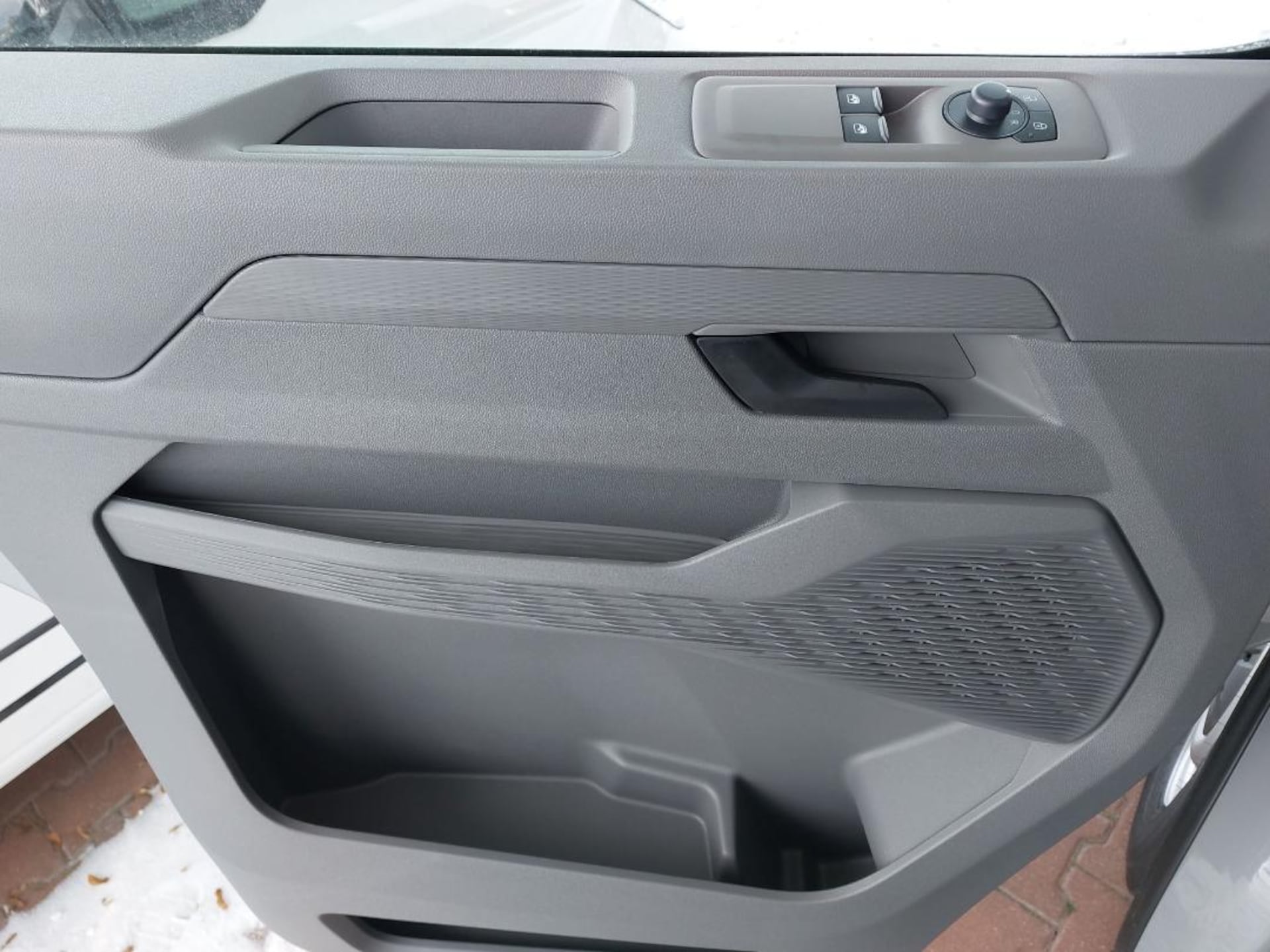 Volkswagen Transporter Kombi langer Radstand