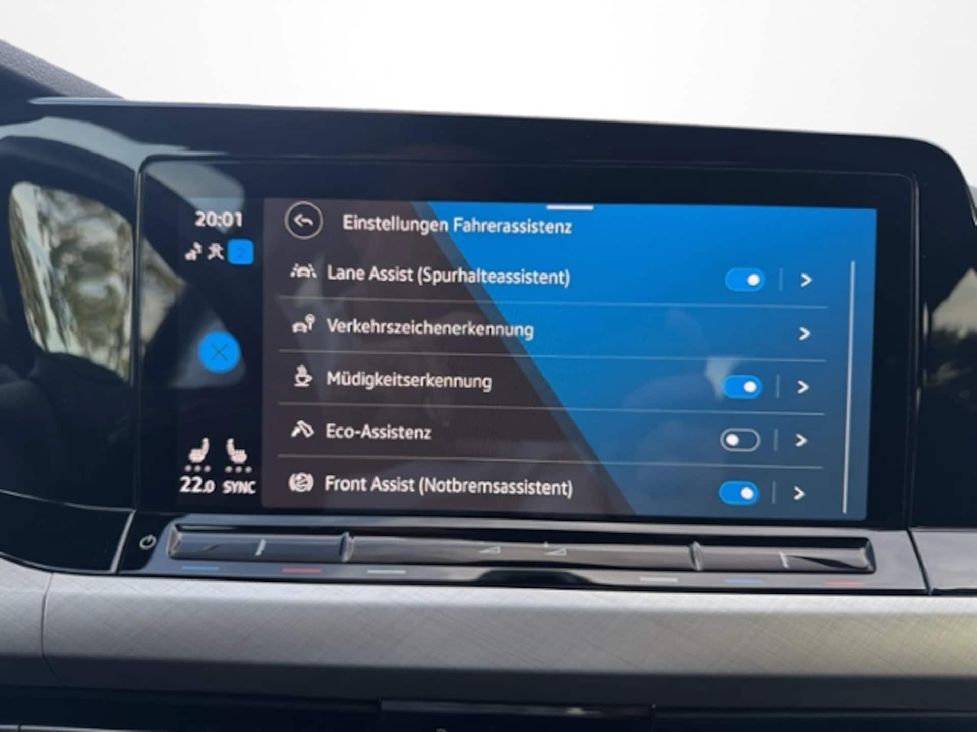 Volkswagen Golf Life