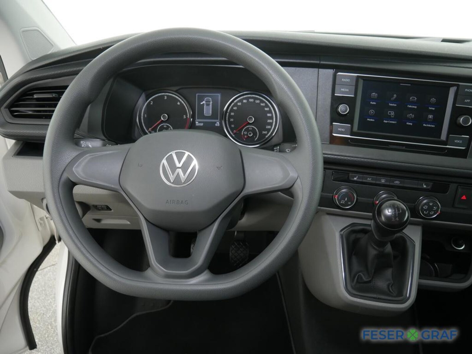 Volkswagen T6.1 Transporter Kombi kurzer Radstand – Bild 10