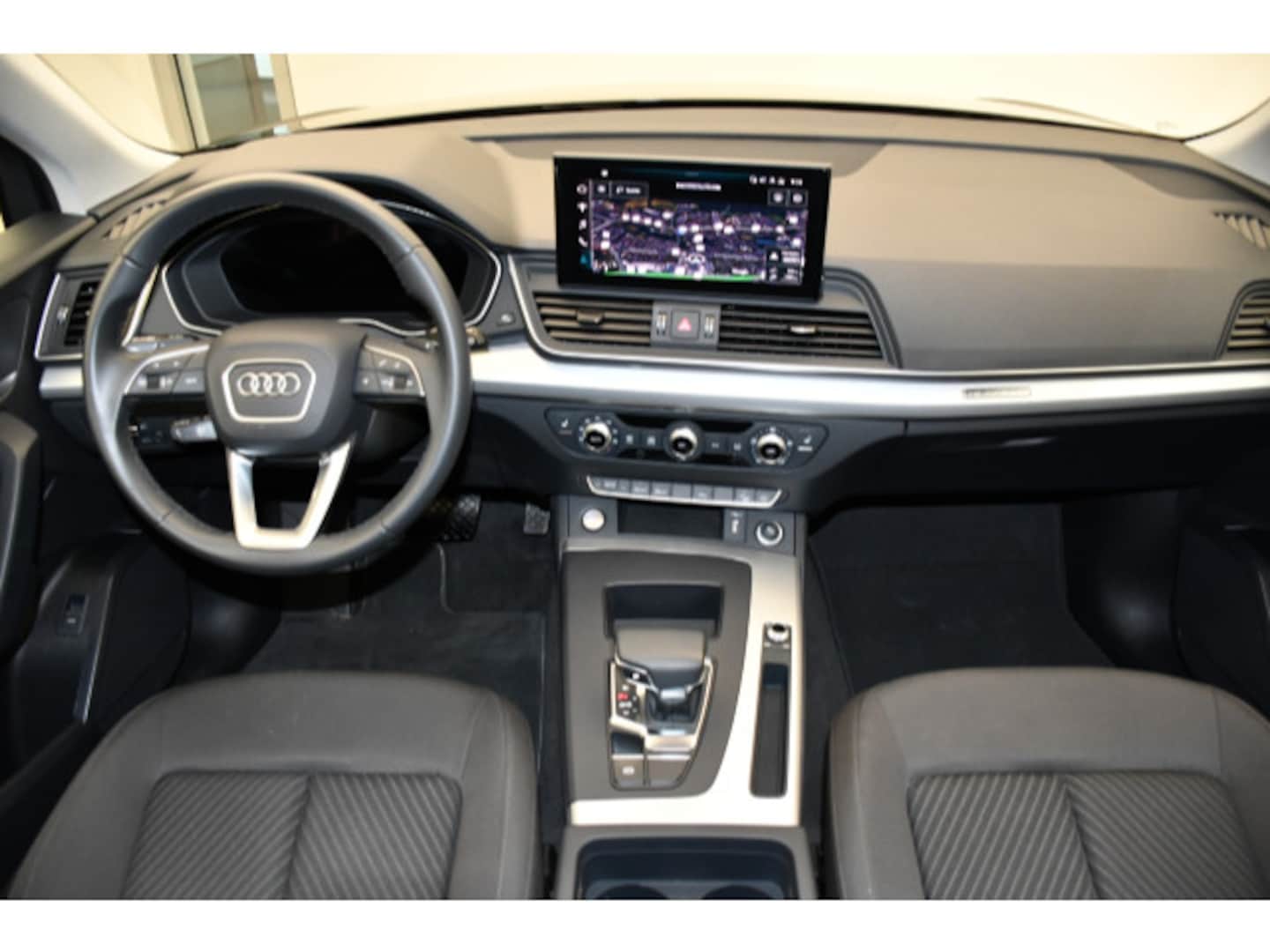 Bild über Audi Q5 40 TDI quattro 150 kW S tronic - für weitere Informationen kontaktieren Sie den Audi Partner