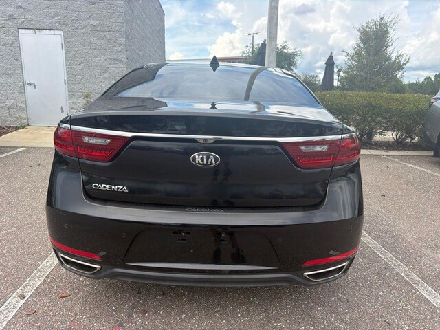 2017 Kia Cadenza