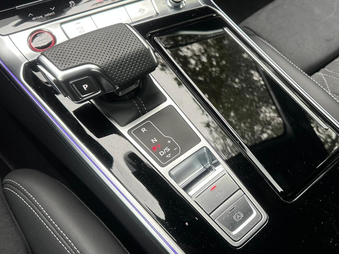 Bild über Audi S6 Avant TDI quattro tiptronic - für weitere Informationen kontaktieren Sie den Audi Partner