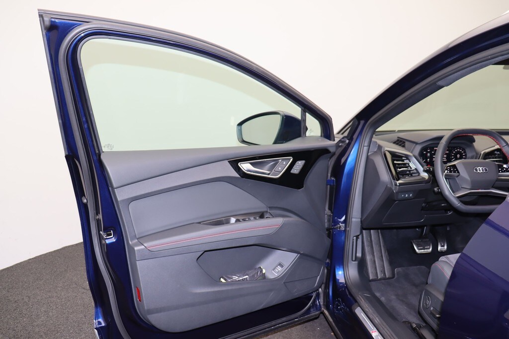 Image about Audi Q4 e-tron 55 e-tron quattro
