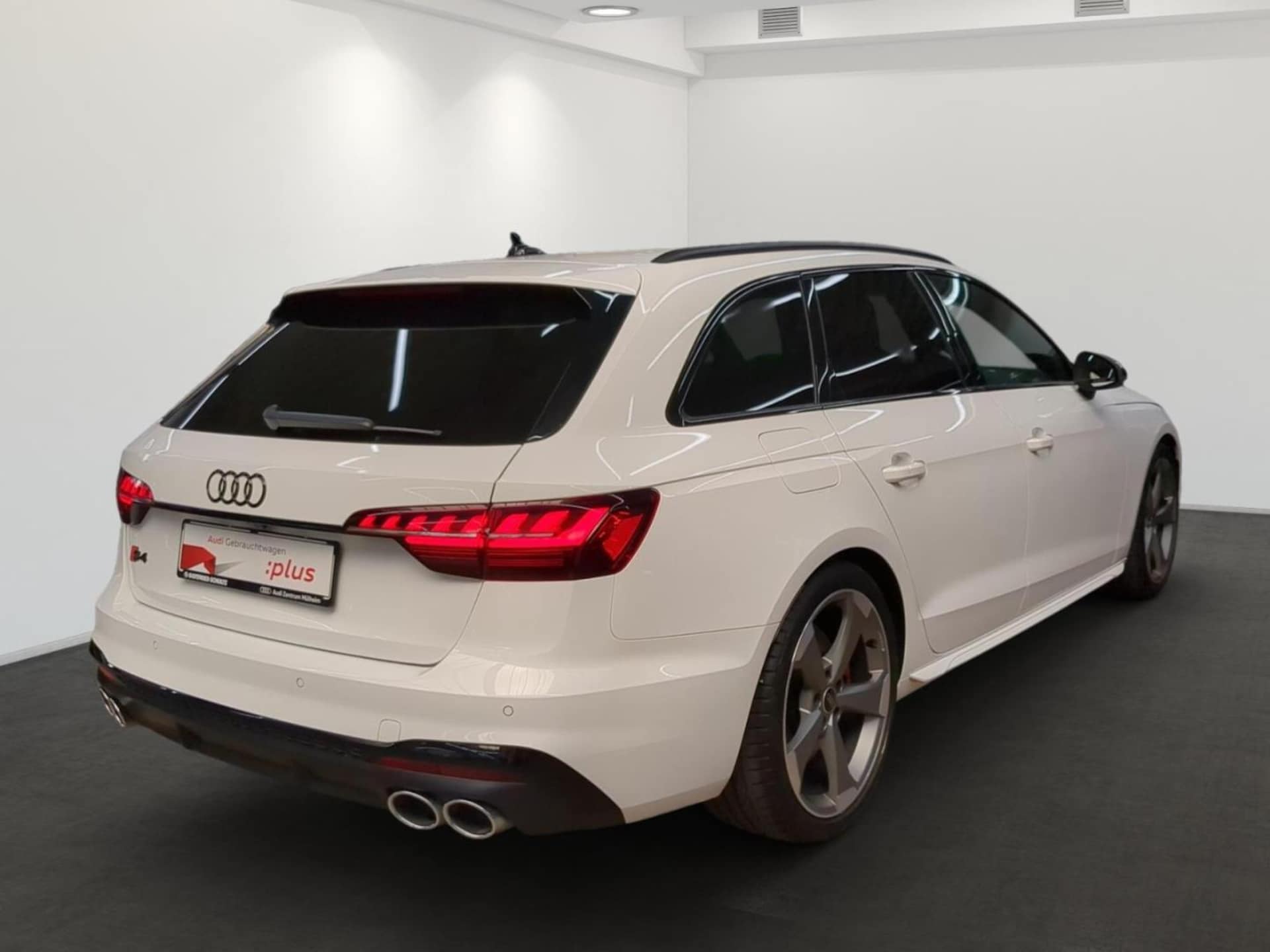 Audi S4 Avant