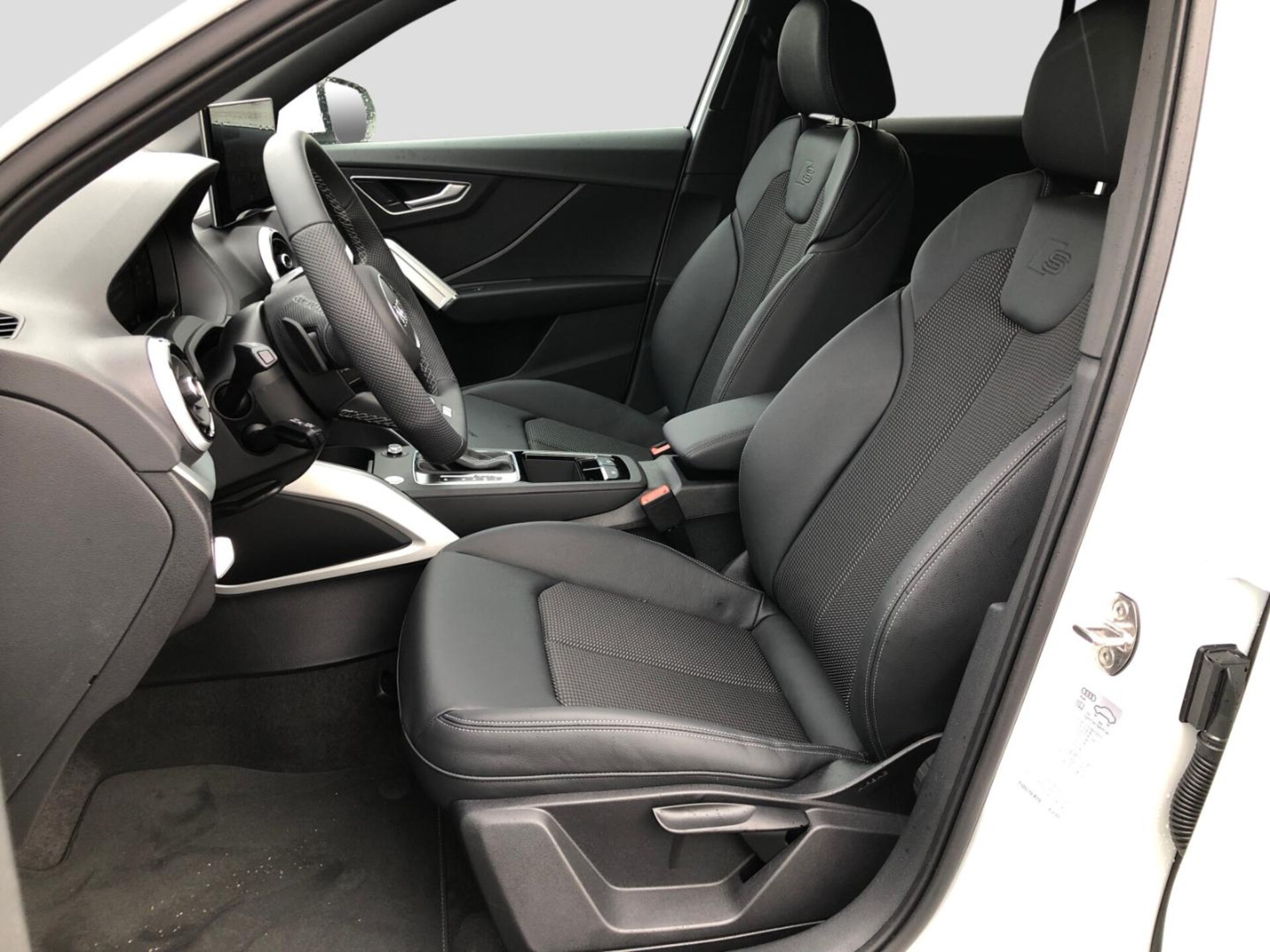 Audi Q2 S line