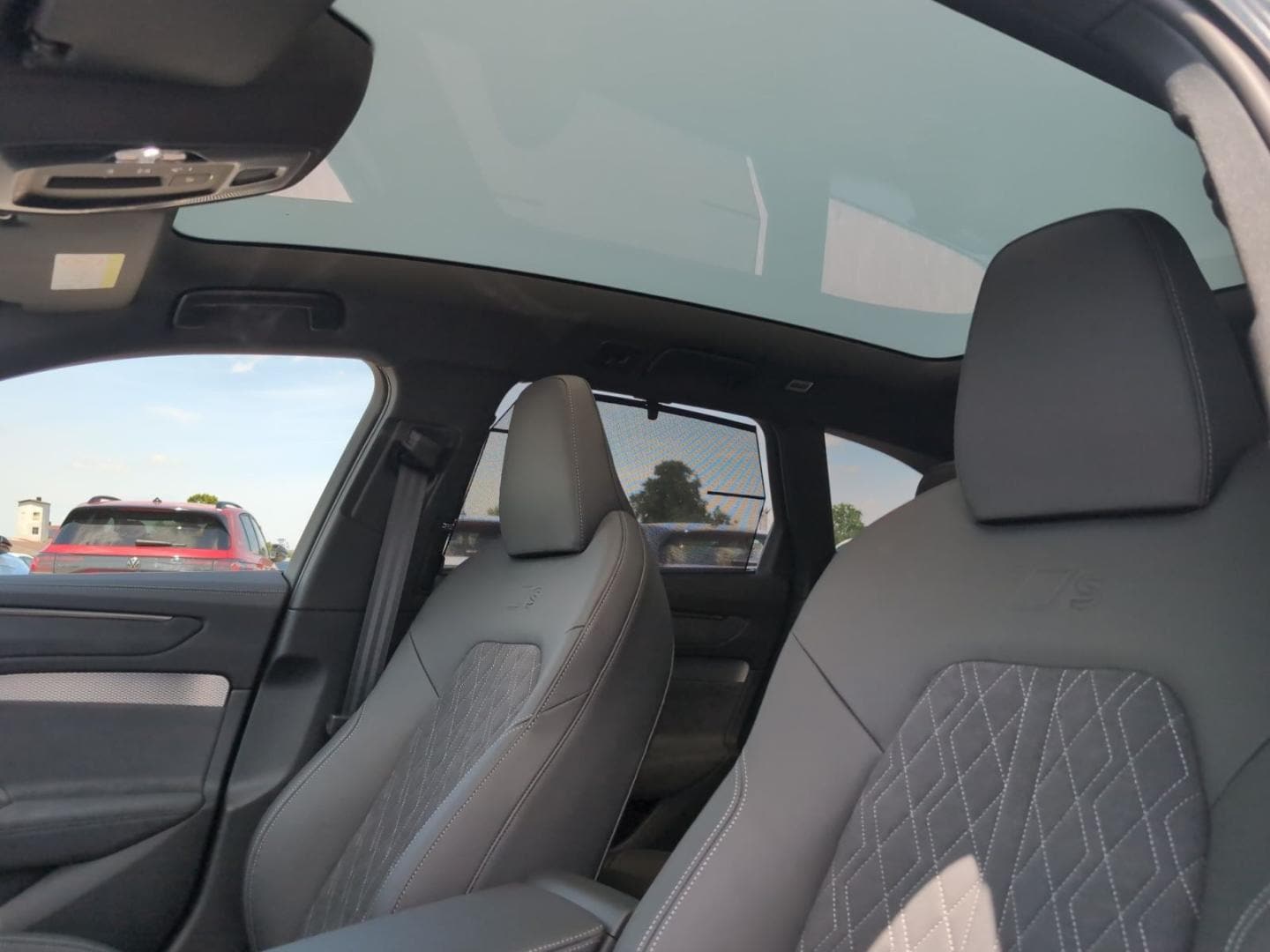 Bild über Audi A6 Avant TDI quattro 220 kW S tronic - für weitere Informationen kontaktieren Sie den Audi Partner
