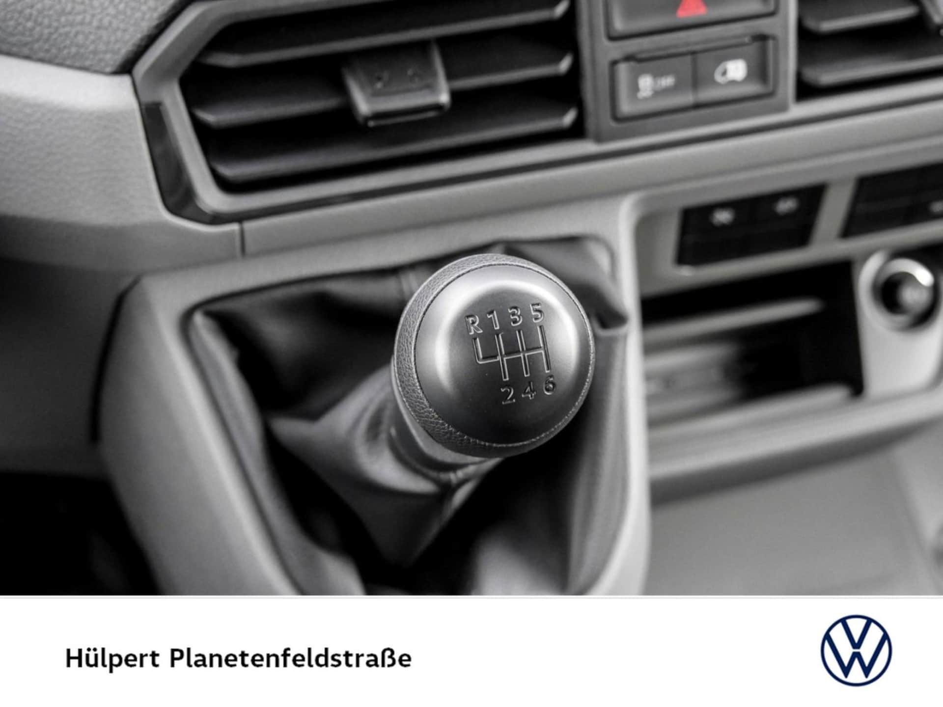 Volkswagen Crafter Kasten langer Radstand