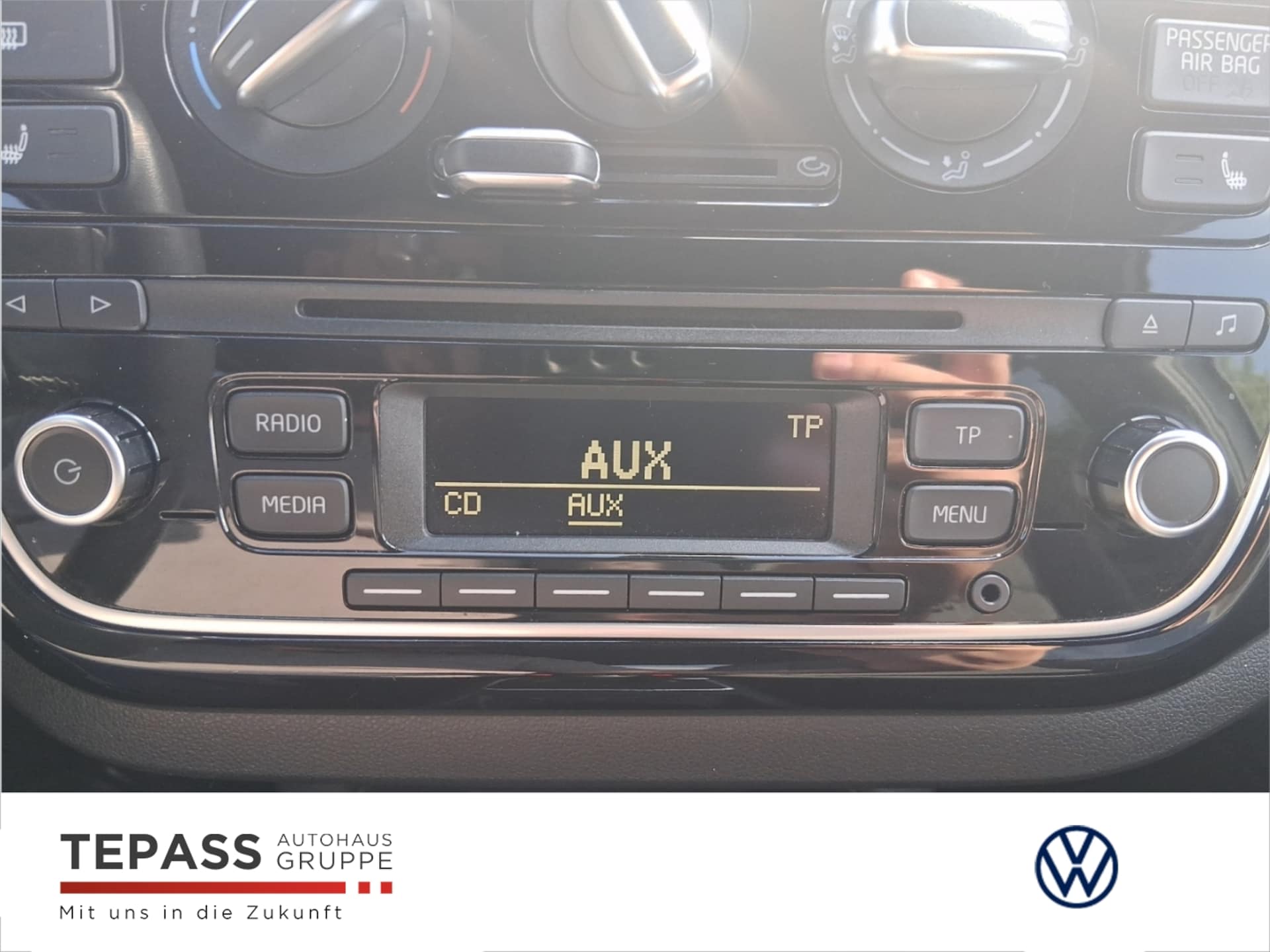 Volkswagen up! cross up!