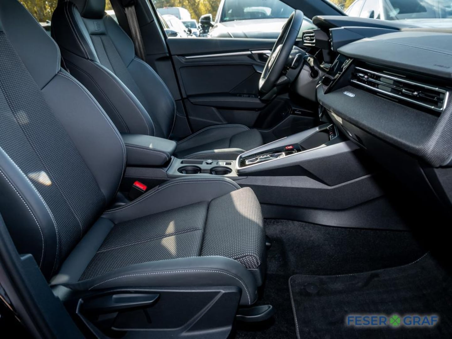Bild über Audi S3 Limousine TFSI quattro S tronic - für weitere Informationen kontaktieren Sie den Audi Partner