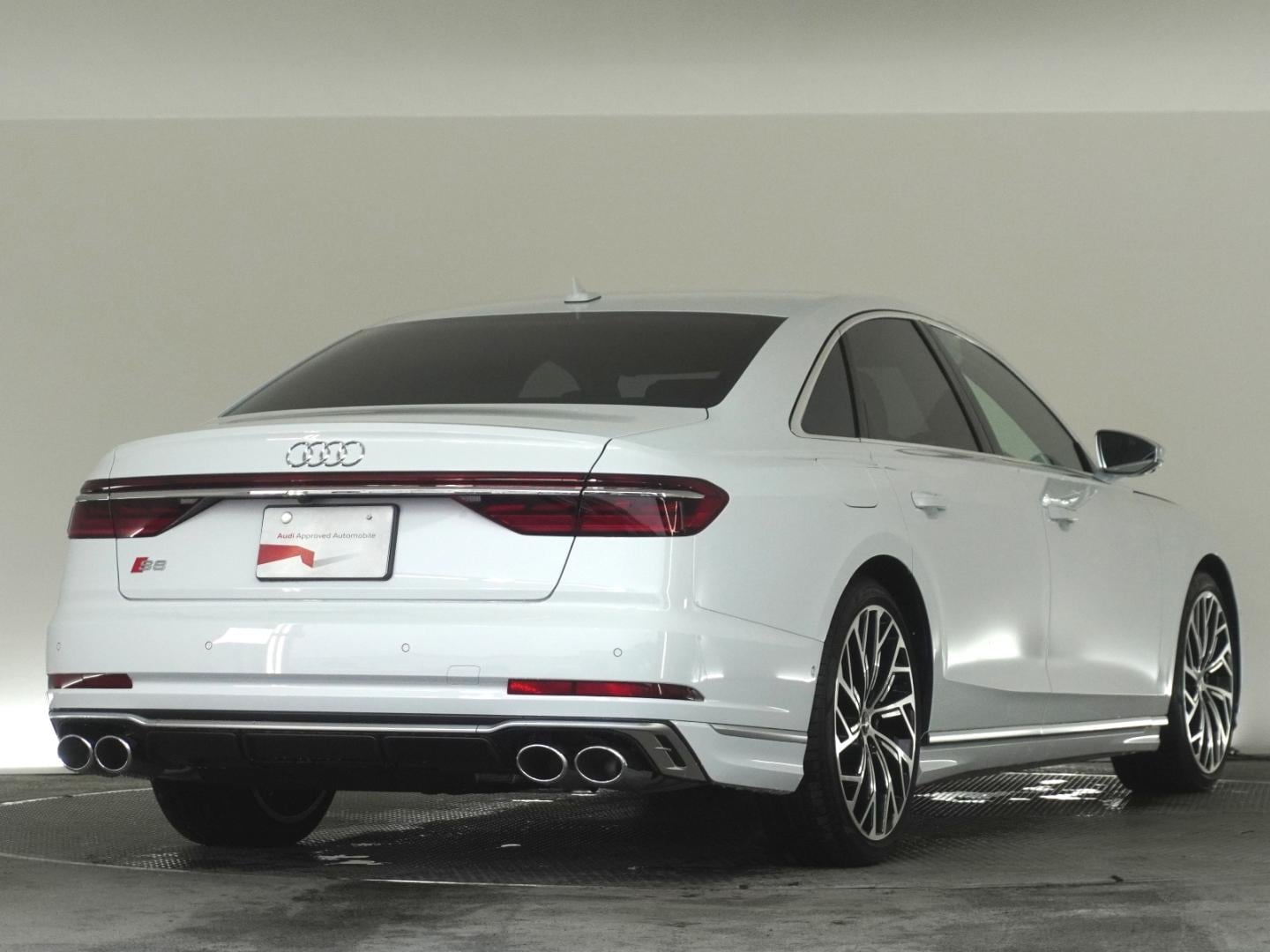 Audi S8 S8 TFSI 420(571) kW(PS) tiptronic for more details contact your dealer