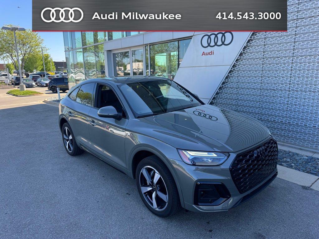 2023 Audi Q5 Sportback 45 Premium Plus's photo
