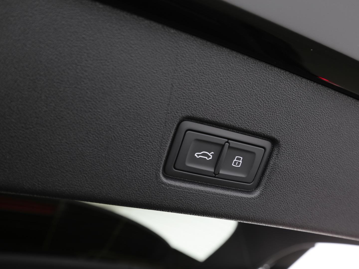 Bild über Audi Q4 e-tron 40 e-tron - für weitere Informationen kontaktieren Sie den Audi Partner