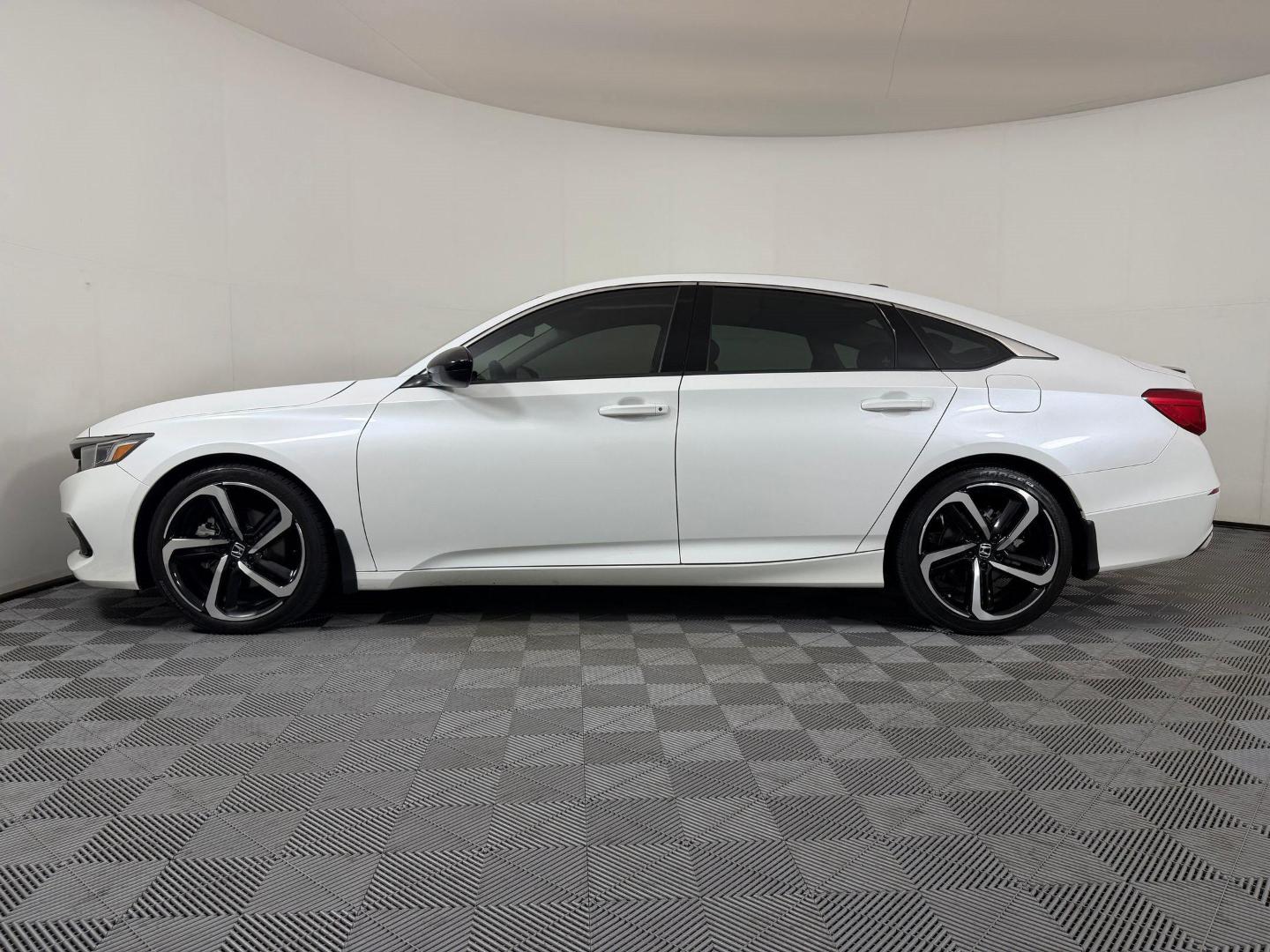 Used 2022 Honda Accord Sport SE with VIN 1HGCV1F44NA072109 for sale in Brentwood, TN