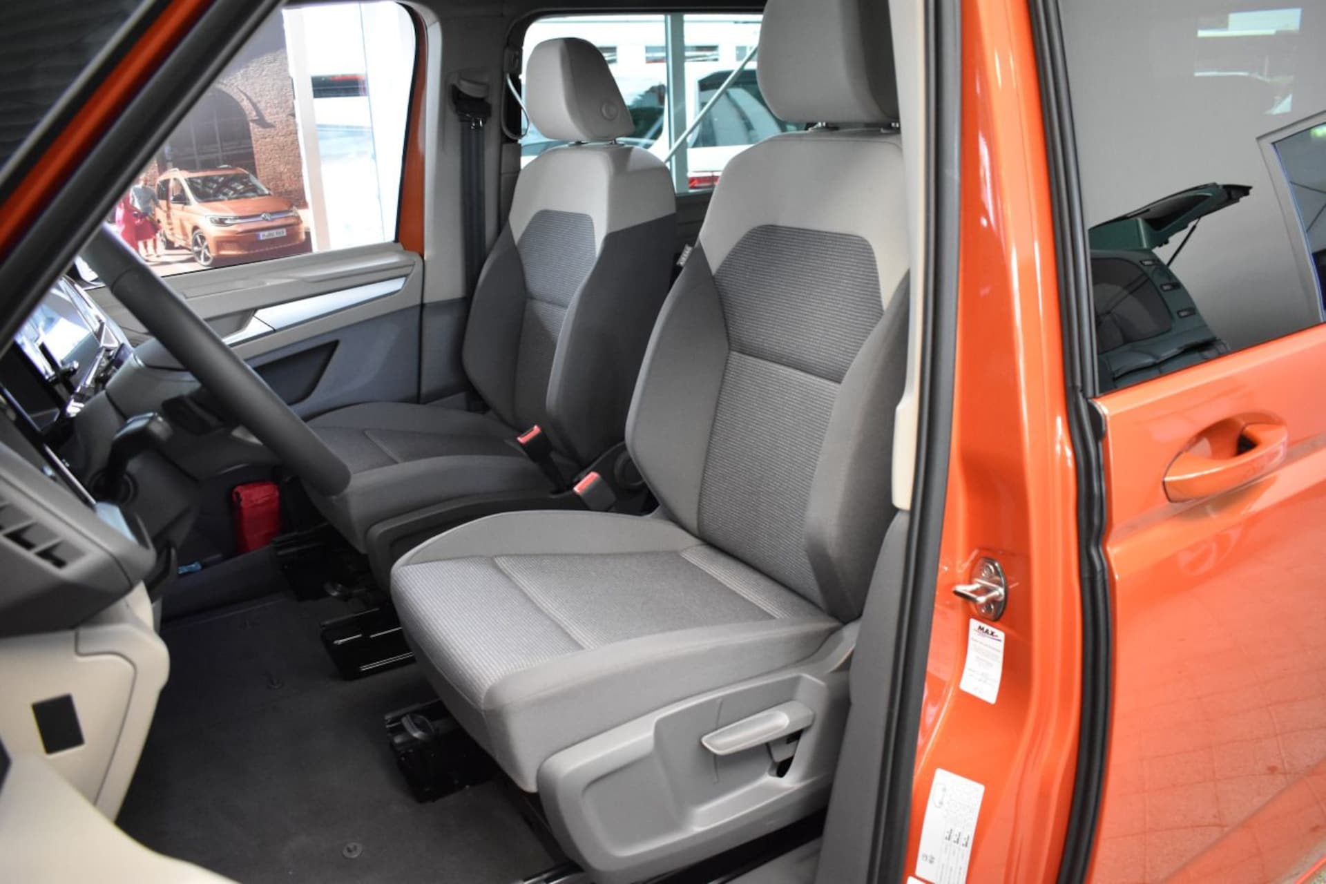 Volkswagen Multivan Basis-Modell