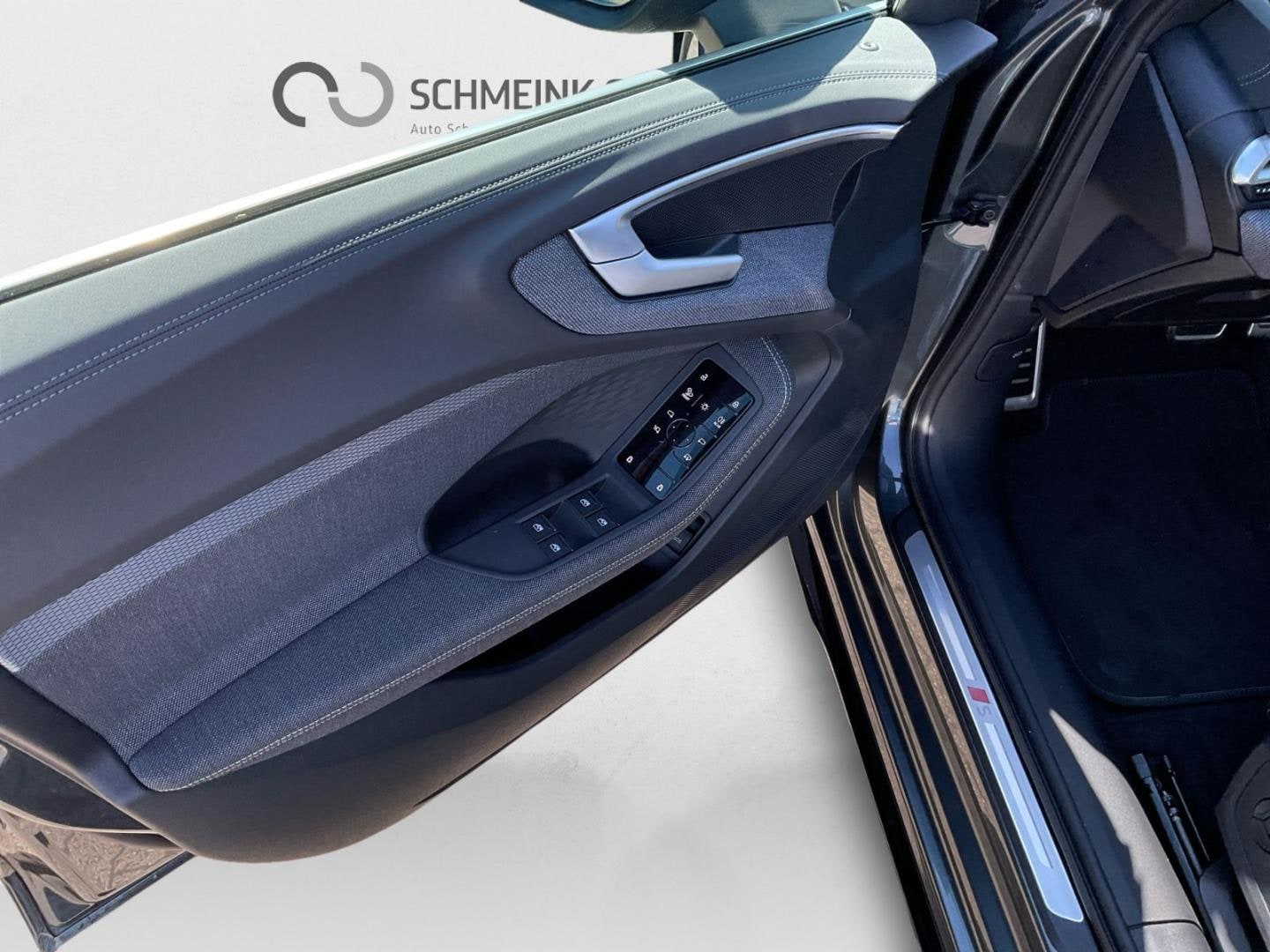 Bild über Audi A5 Avant e-hybrid e-hybrid quattro 220 kW S tronic - für weitere Informationen kontaktieren Sie den Audi Partner