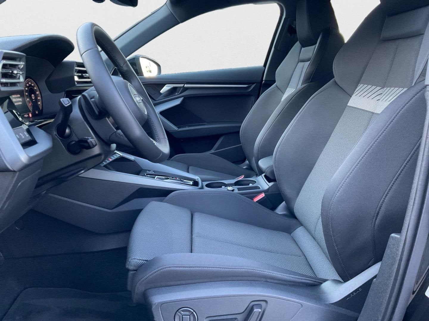 Bild über Audi A3 Sportback S line 35 TDI S tronic - für weitere Informationen kontaktieren Sie den Audi Partner