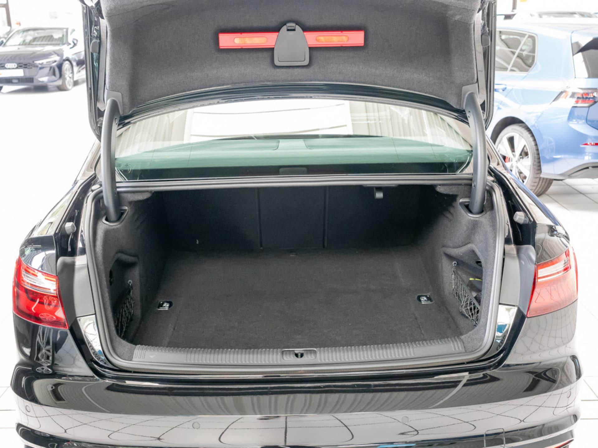Audi A4 Limousine Advanced