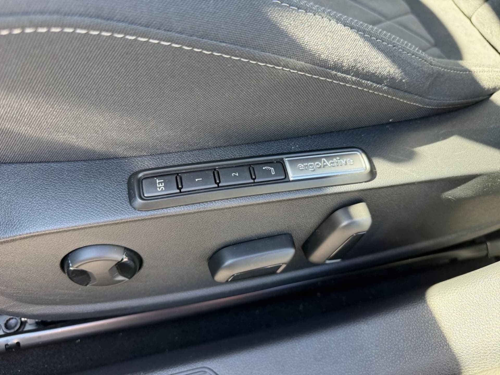 Volkswagen Golf Style