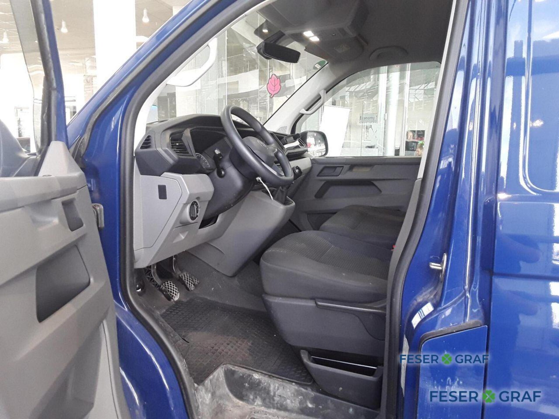 Volkswagen T6.1 Transporter Kasten langer Radstand