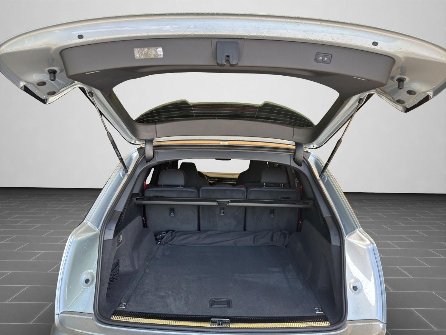 Bild über Audi Q7 SUV S line business TDI quattro 210 kW tiptronic - für weitere Informationen kontaktieren Sie den Audi Partner