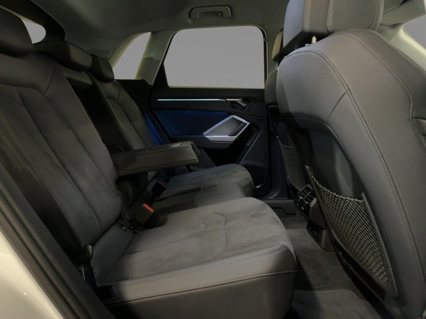 Bild über Audi Q3 TFSI e 45 TFSI e S tronic - für weitere Informationen kontaktieren Sie den Audi Partner