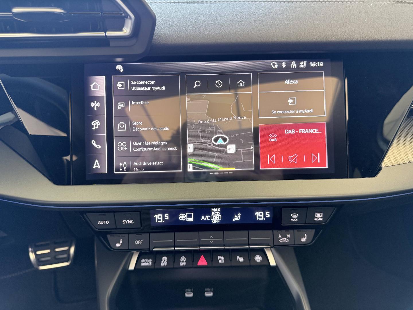 Image about Audi A3 Sportback S line TDI 150 ch S tronic