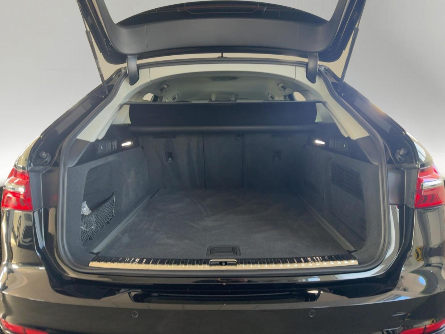 Bild über Audi A6 Avant advanced 40 TDI quattro S tronic - für weitere Informationen kontaktieren Sie den Audi Partner