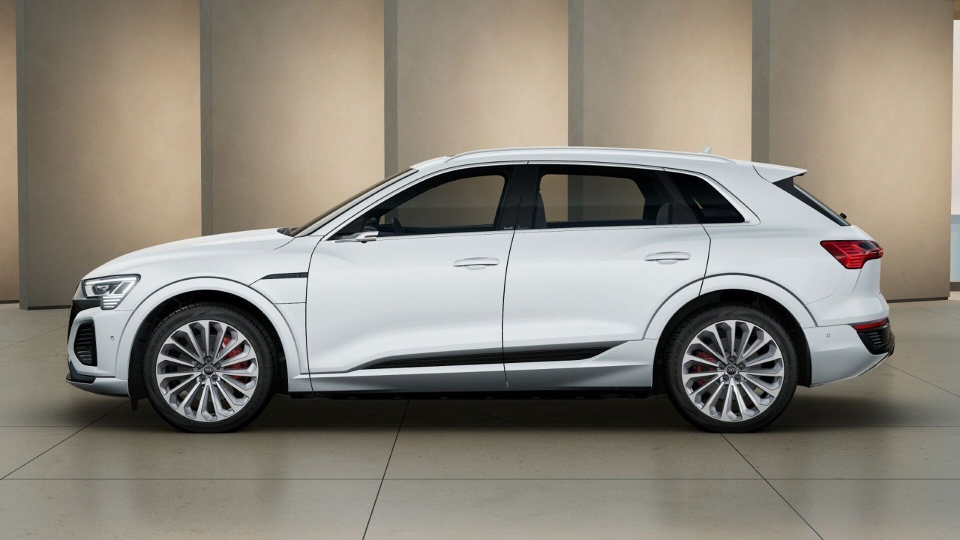 Audi Q8 e-tron S line