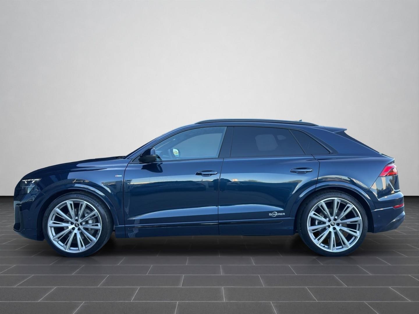 Bild über Audi Q8 SUV S line business TFSI quattro 250 kW tiptronic - für weitere Informationen kontaktieren Sie den Audi Partner