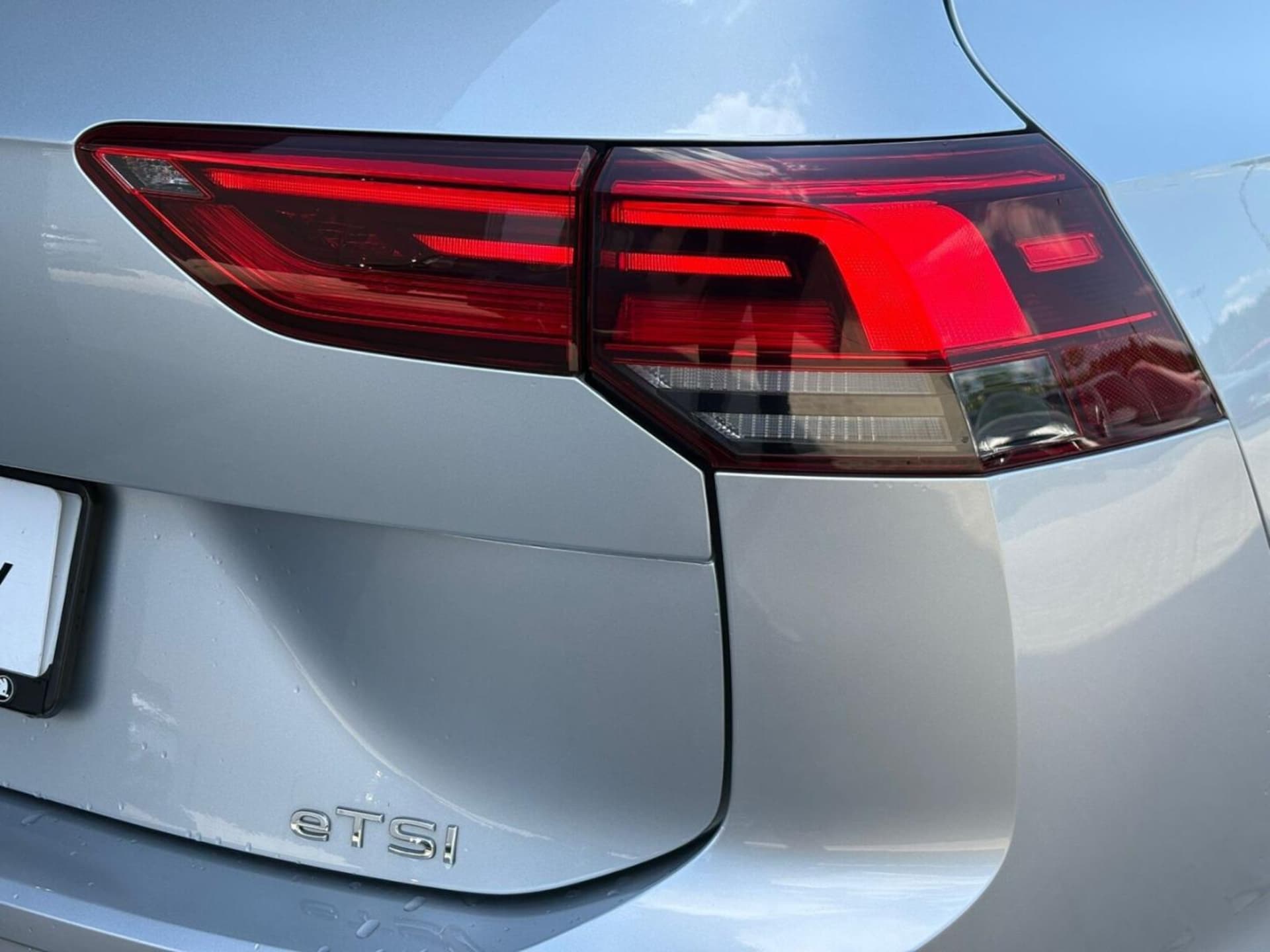 Volkswagen Golf Variant R-Line