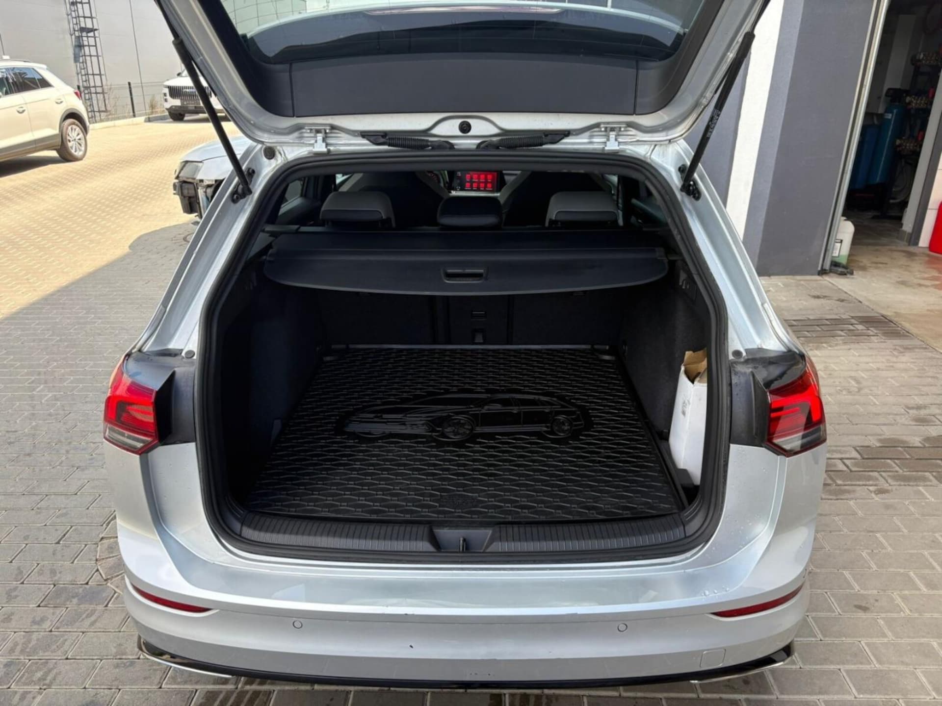 Volkswagen Golf Variant R-Line