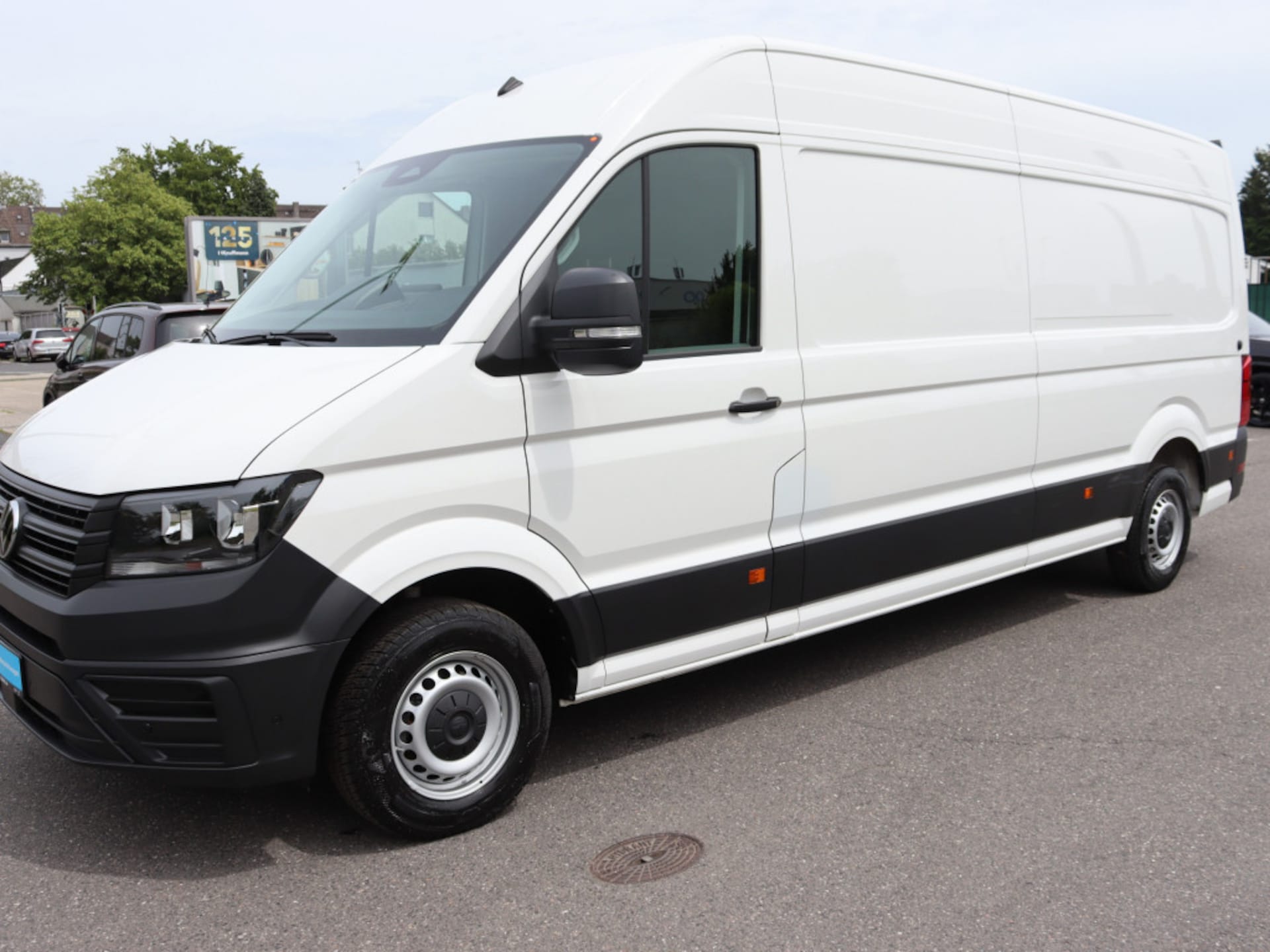 Volkswagen Crafter Kasten langer Radstand