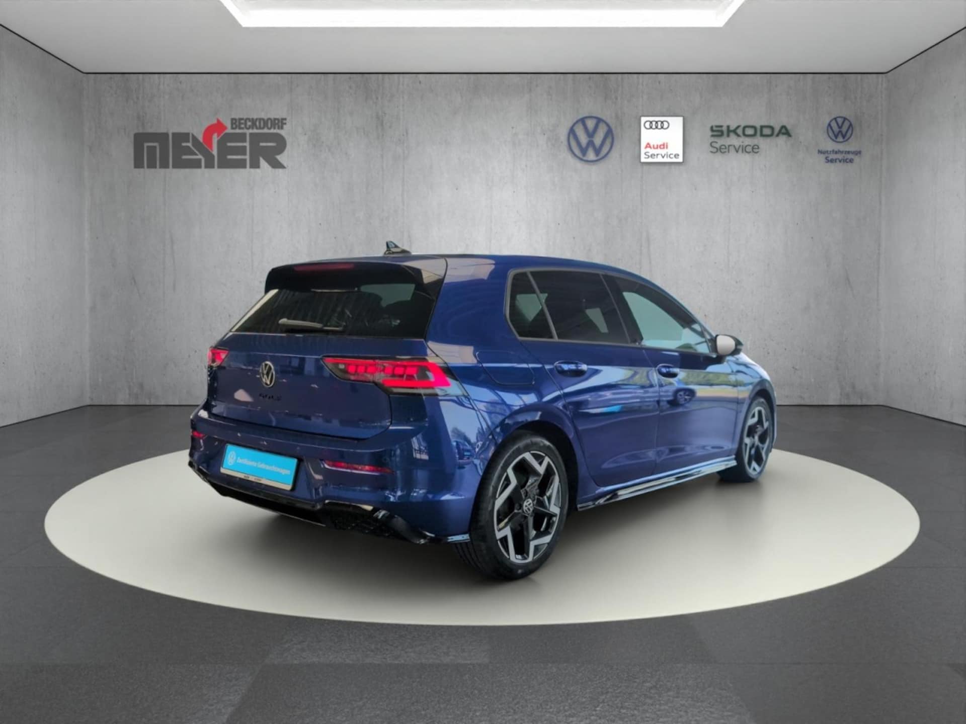 Volkswagen Golf R-Line