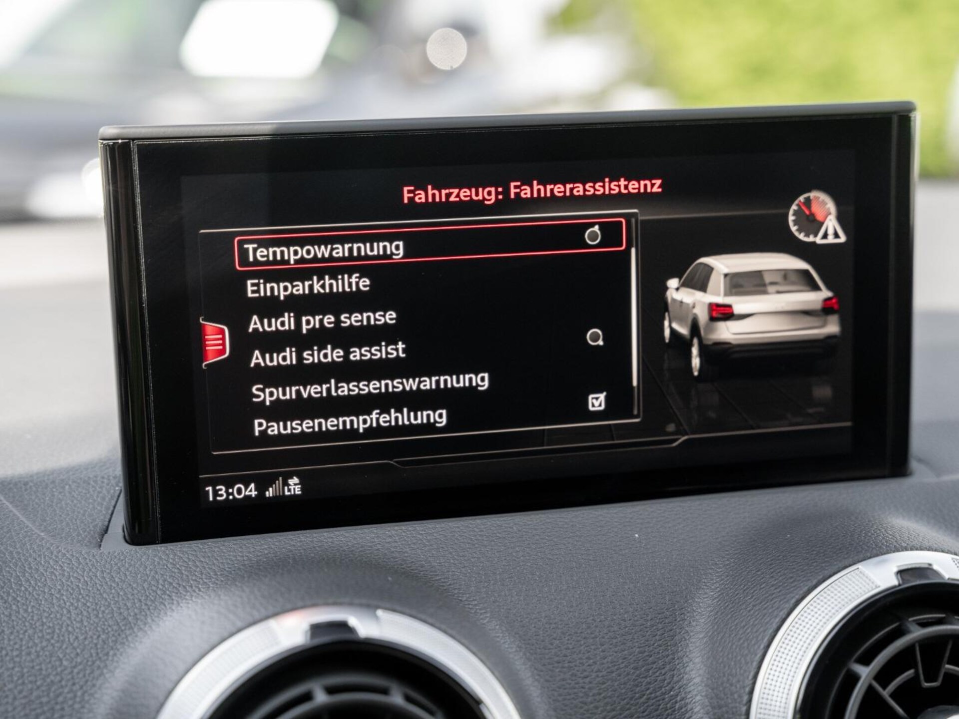 Audi Q2 S line