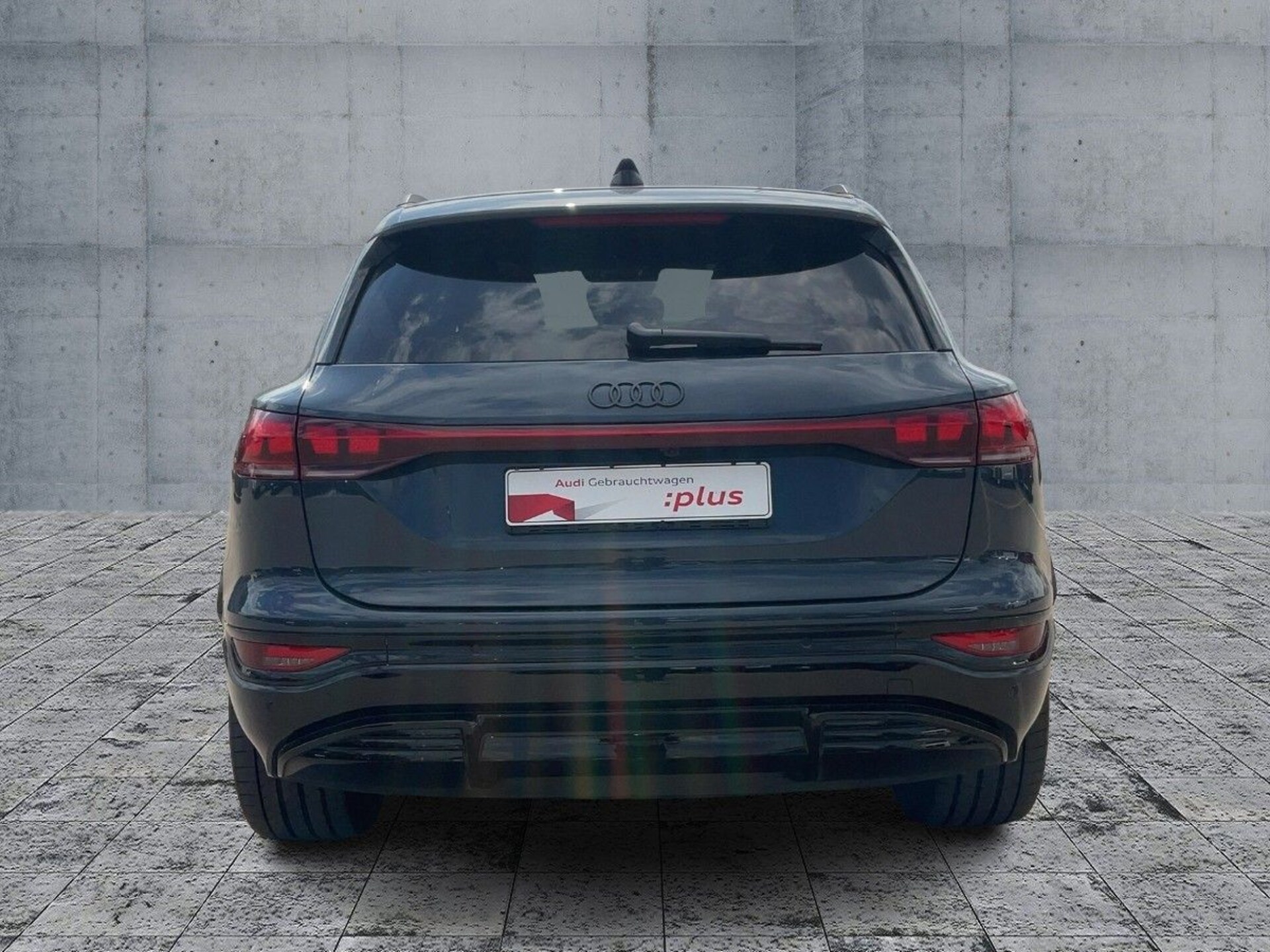Audi SQ6 SUV e-tron