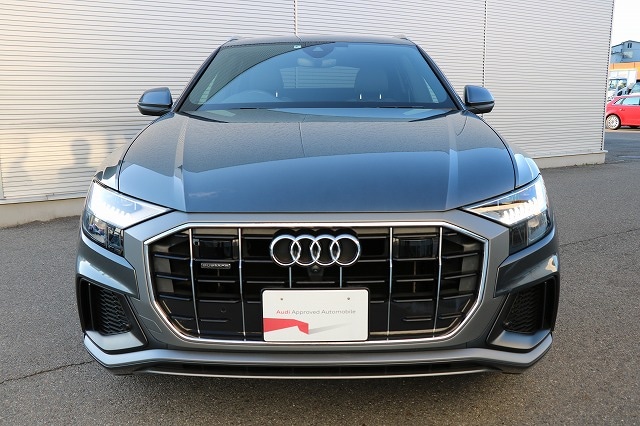 Image about Audi Q8 55 TFSI quattro debut package S line